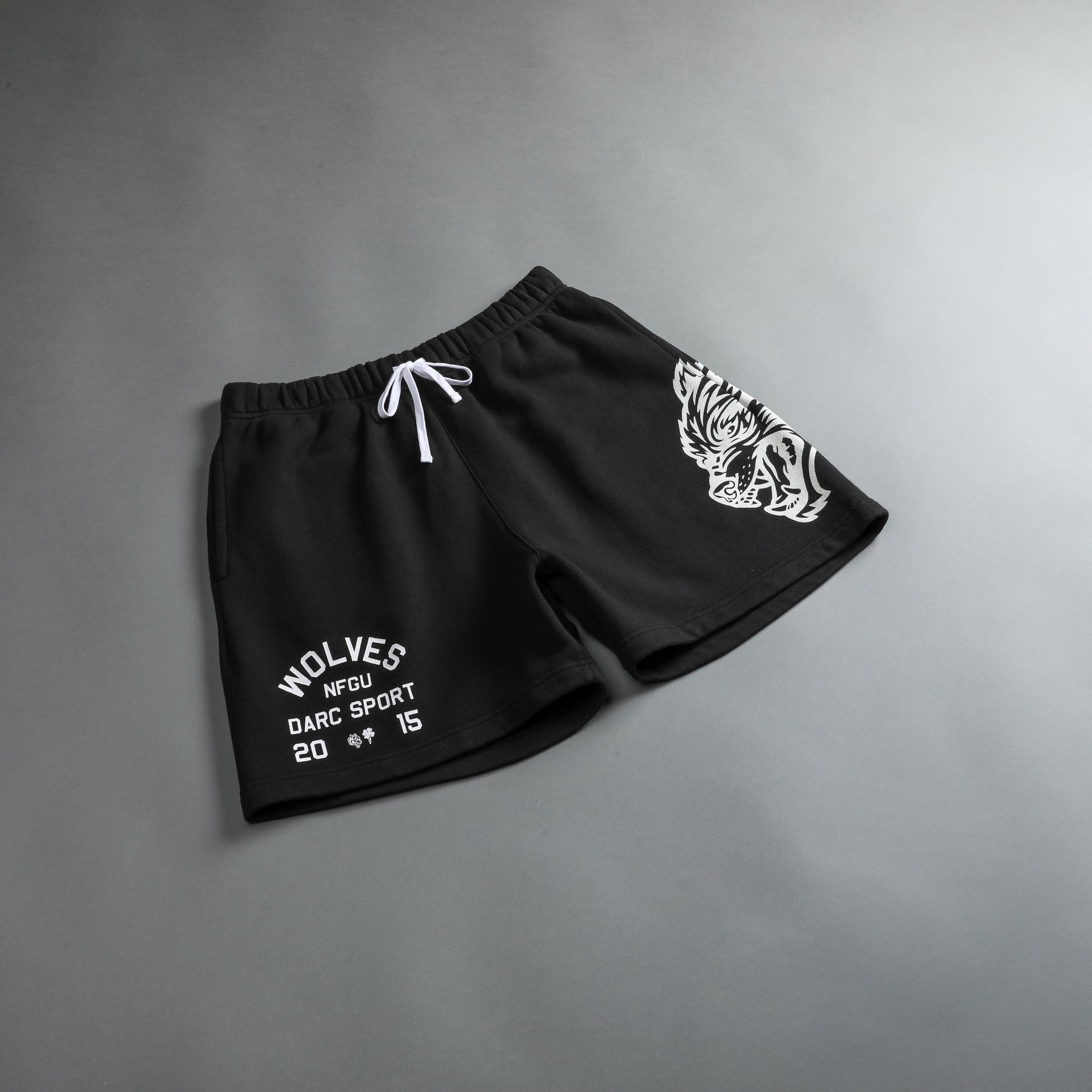 ブランド ヤフオク! - Darc Sport LUCK WOLVES OHANA STAGE SHORTS ORA