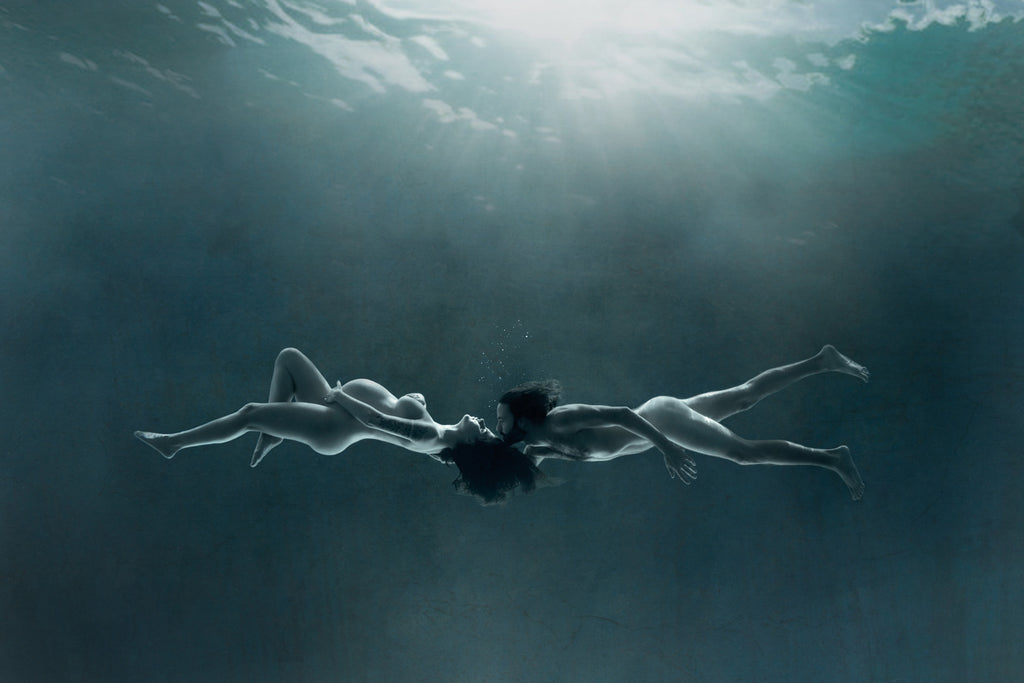 Alison Bounce Venus Jupiter Fine Art Underwater Portrait