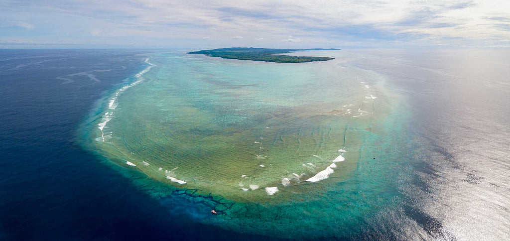 Island of Yap Micronesia Copyright David Fleetham Ikelite