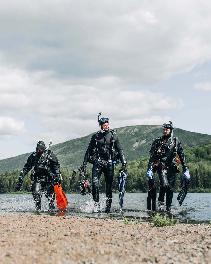nate gaffnet image of divers exiting the water with ikelite gear