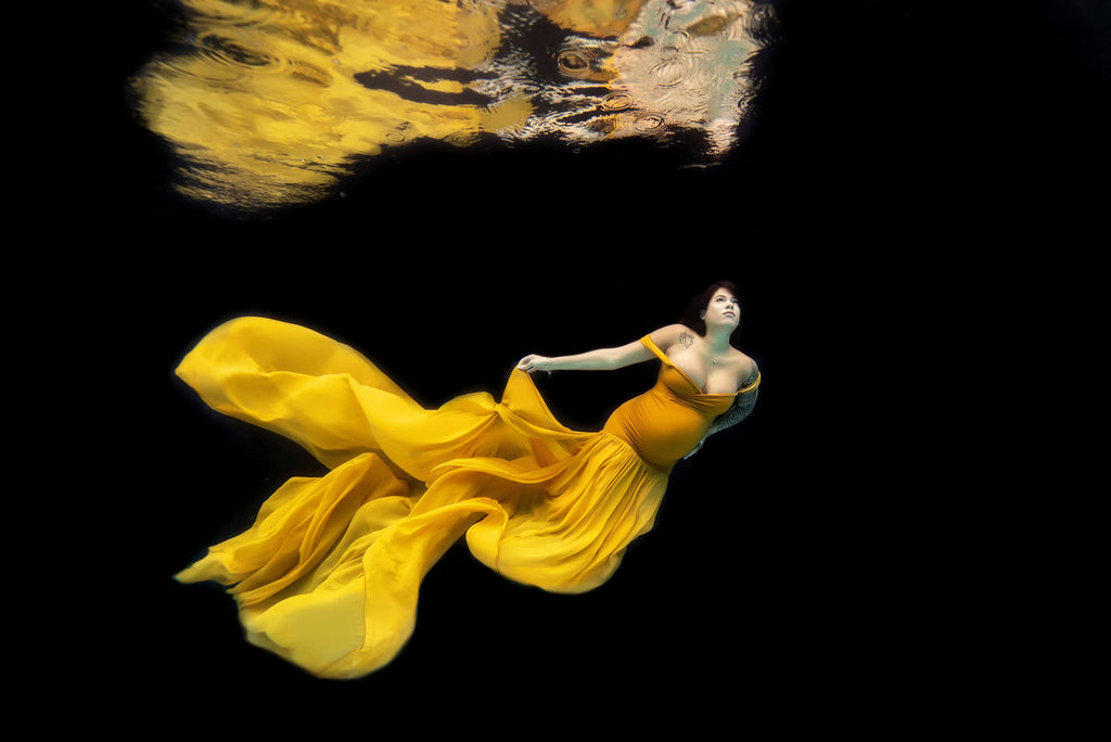 Karen Bagley Underwater Maternity Photo