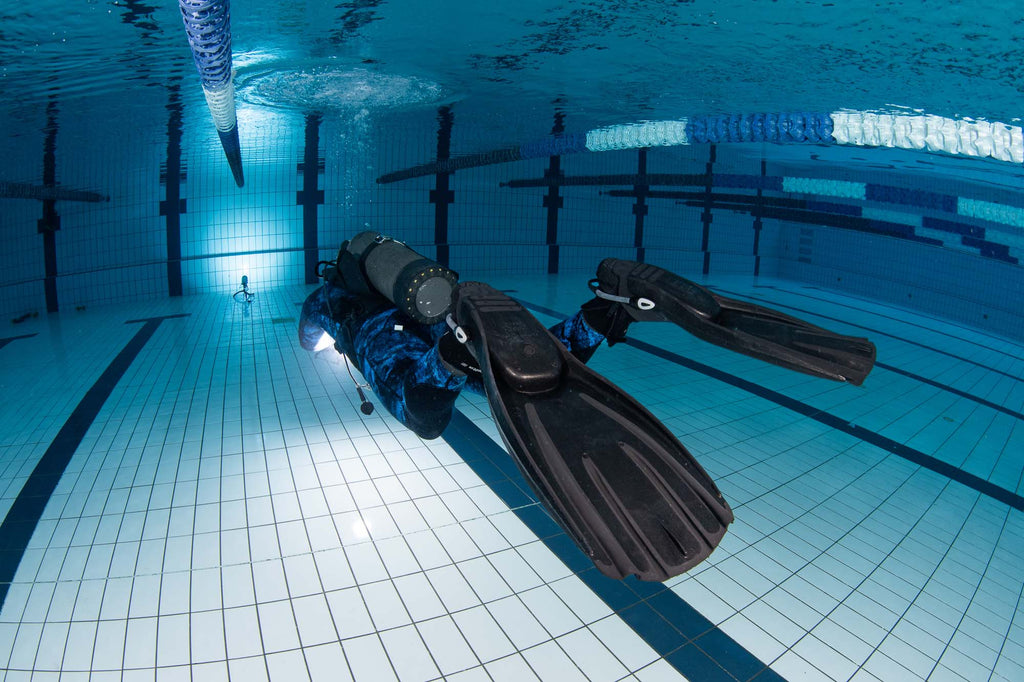 Pool Practice copyright Nicolas Remy Ikelite Underwater Housings