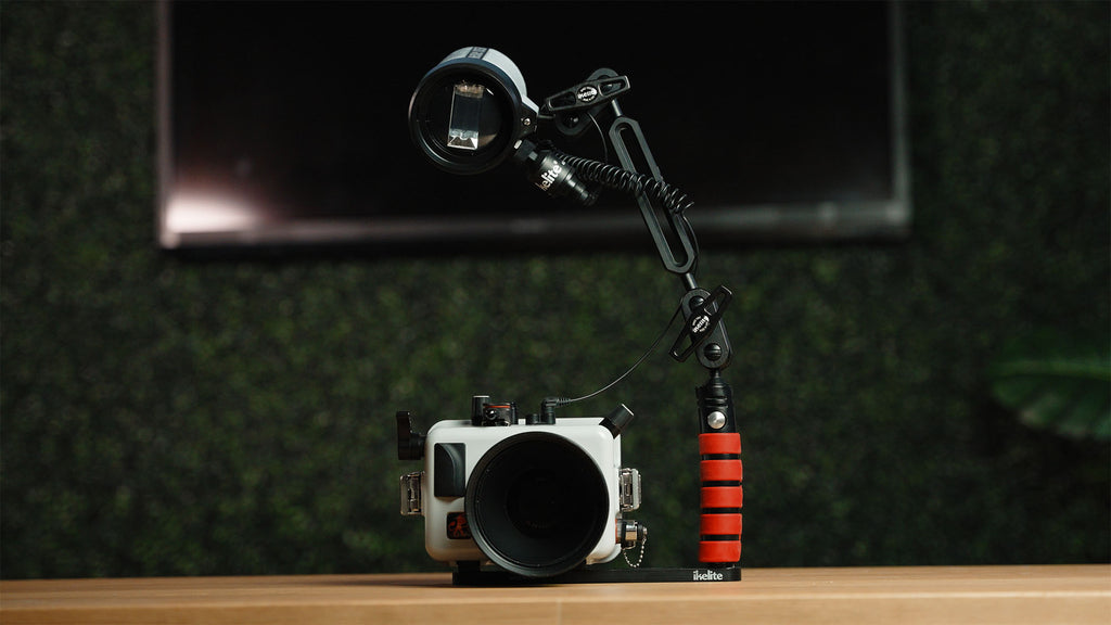 compact strobe arm with ds51 strobe for ikelite underwater system