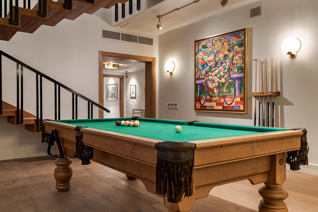 Hall -pooltable area