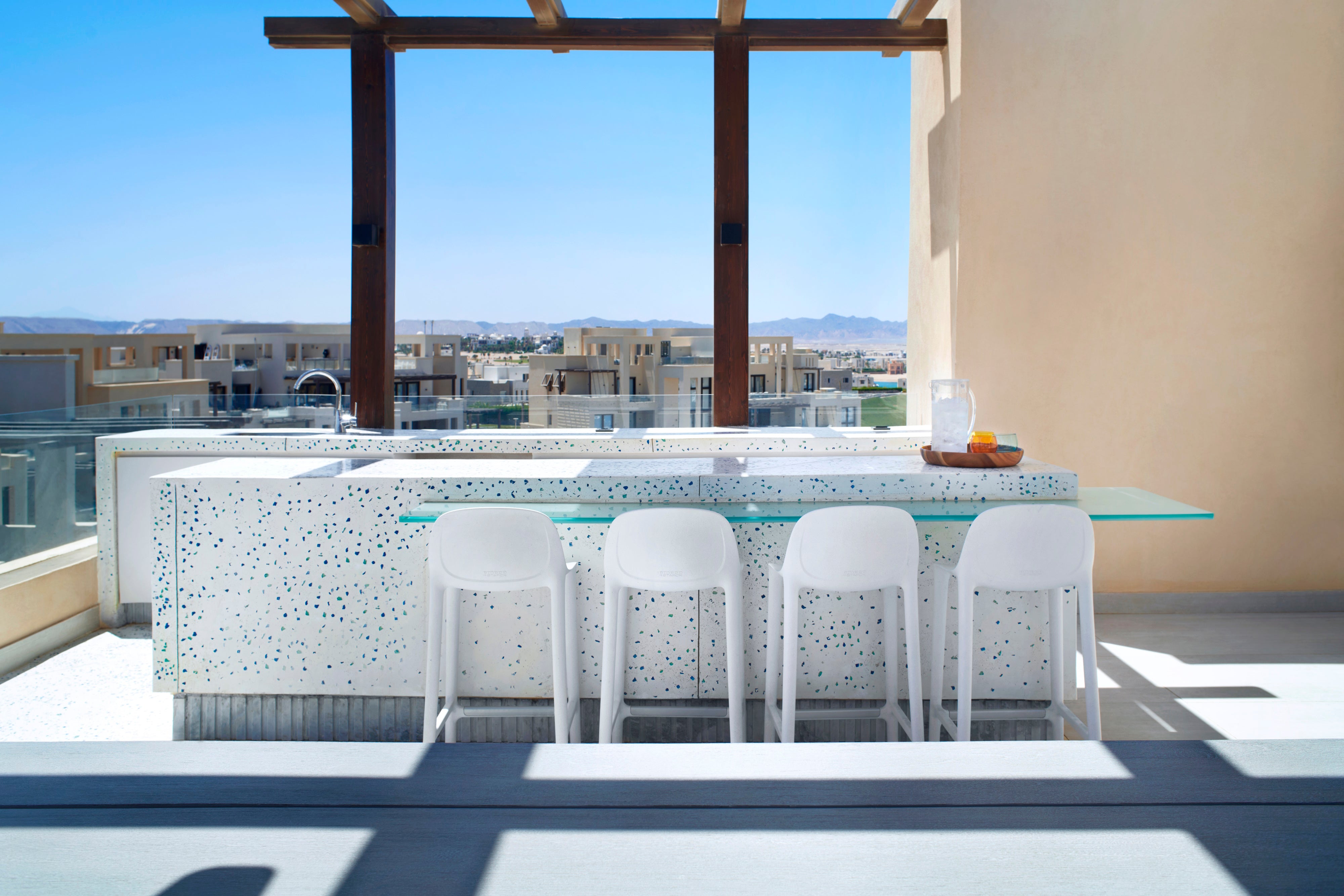 Bar area balcony