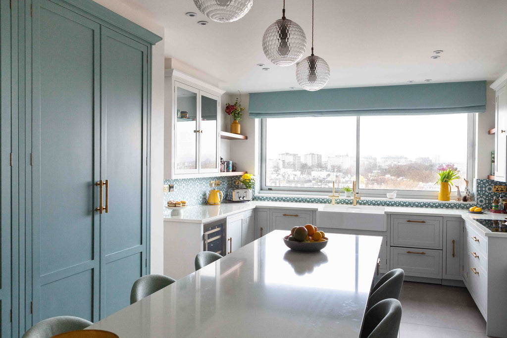 Kitchen with view over London