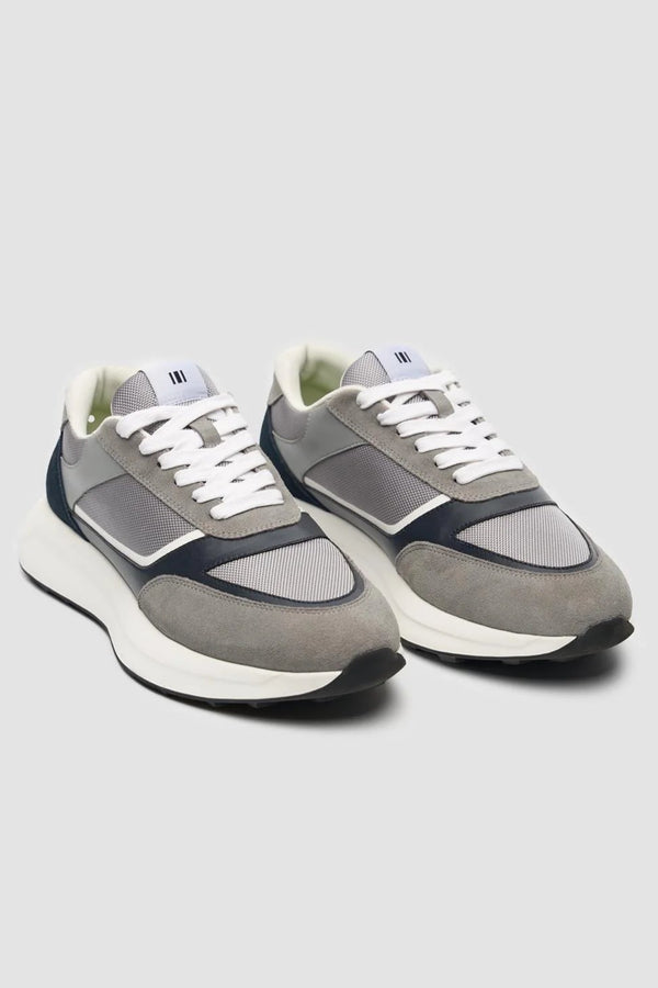Men’s Retro Lace Up Trainers - Brisbane - Grey Pair Side Picture