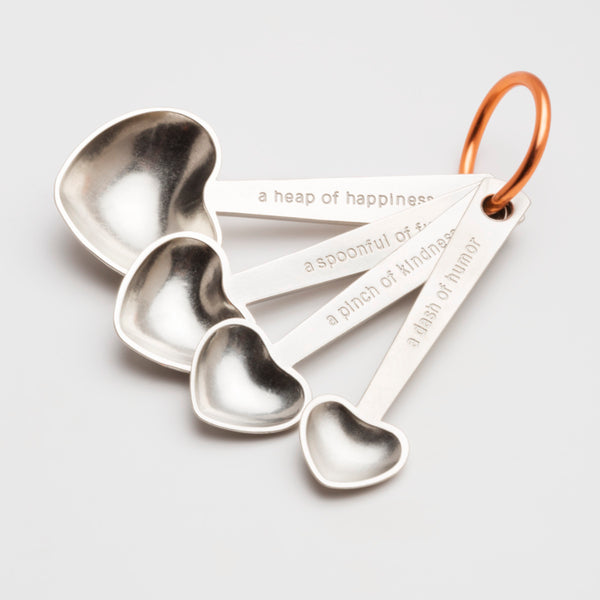 https://cdn.shopify.com/s/files/1/0867/2548/products/pewter_measuring_spoons_quote_600x600.jpg?v=1614201037