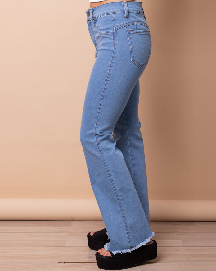 Pantalón Cuerina Acampanado con Bolsillos – TIENDA