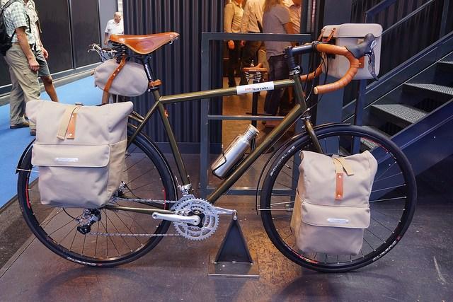 brooks suffolk rear pannier