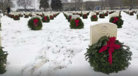 Christmas wreaths at fort snelling cemetery 