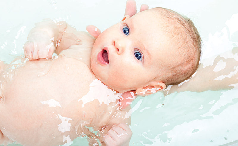 how to give baby bath