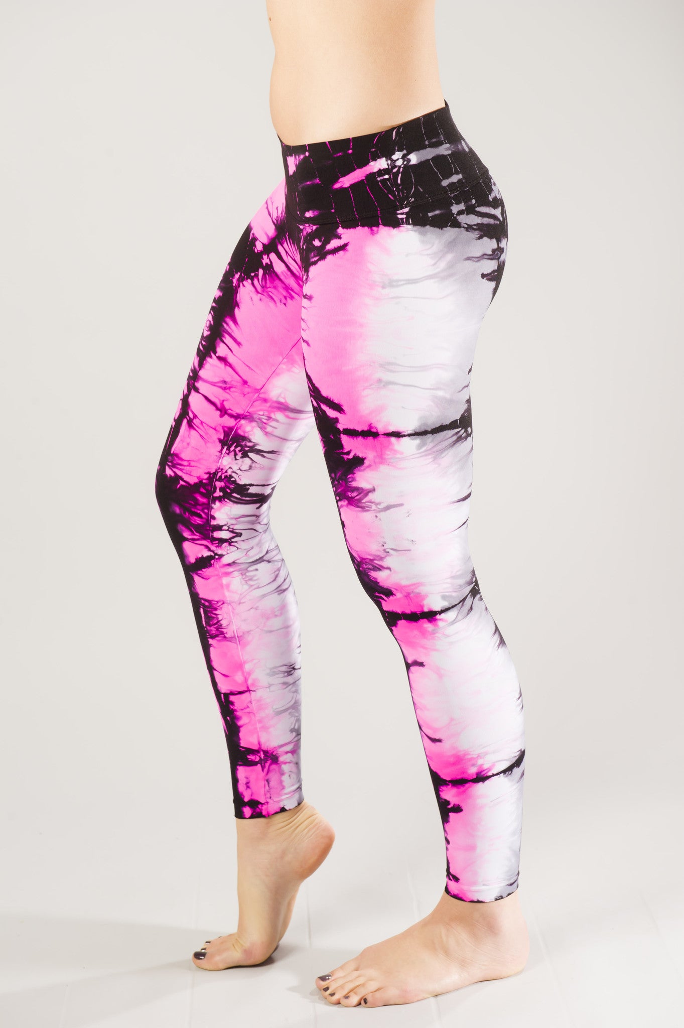 Alex Hi-Waisted Nebula Tie Dye Legging in Pink Multi – Threads 4