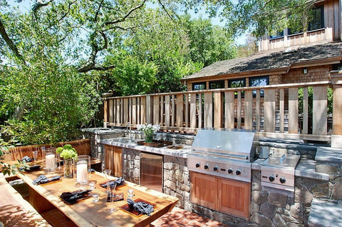 Design The Perfect Outdoor Kitchen That Lets You Party!