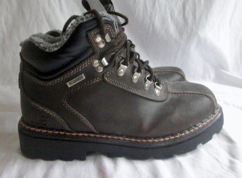 rugged outback waterproof boots