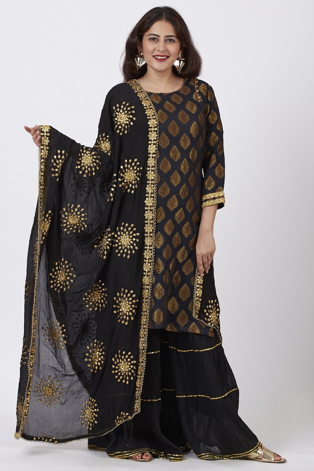 black and golden sharara