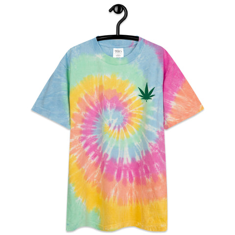 Oversized tie-dye t-shirt. Color: Sherbet Rainbow