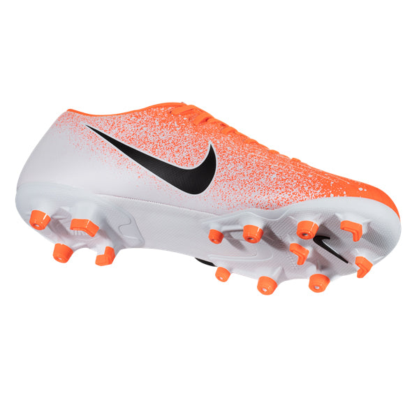 nike white soccer boots