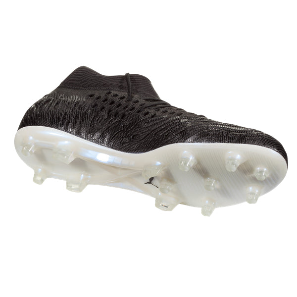 white puma soccer cleats