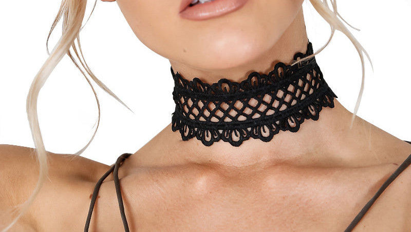 wide choker black