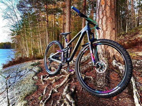 carbon 150 mm travel enduro frame