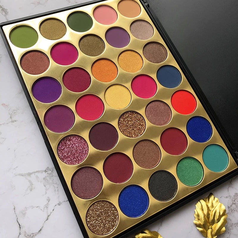 pigmented eyeshadow palette