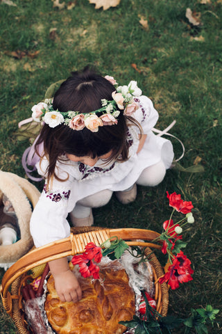 ukrainian girl in vyshyvanka