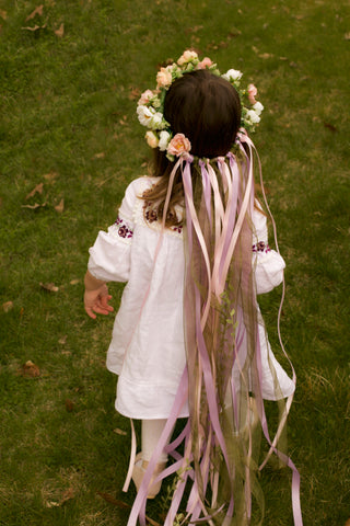 Ukrainian girls vyshyvanka