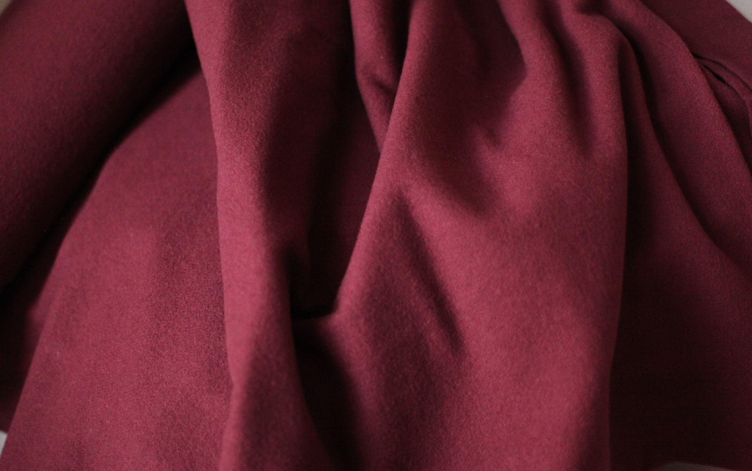 Burgundy Wool Fabric – A N A G R A S S I A