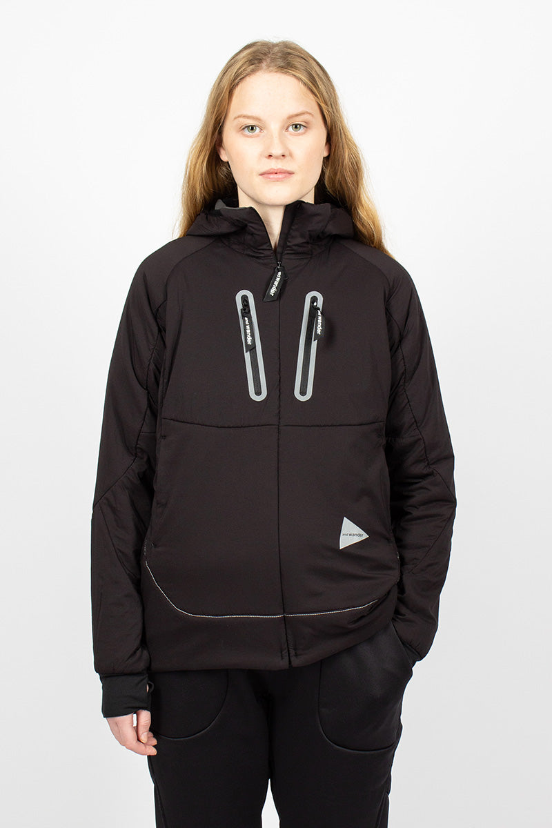 安心の関税送料込み and wander アンドワンダー alpha AIR hoodie