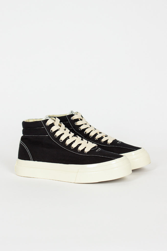 Varden Canvas Black – Envoy of Belfast