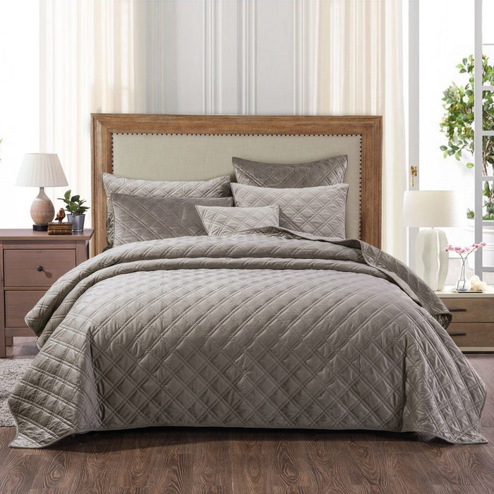 Dada Bedding Velveteen Double Sided Quilted Coverlet Bedspread Set