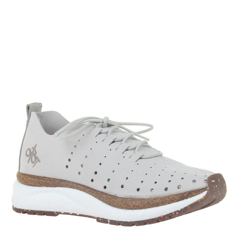 women's transitional style walking sneakers