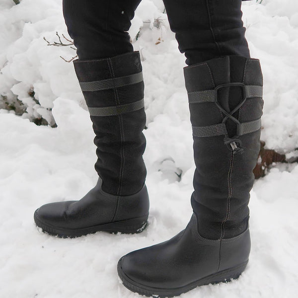 all black snow boots