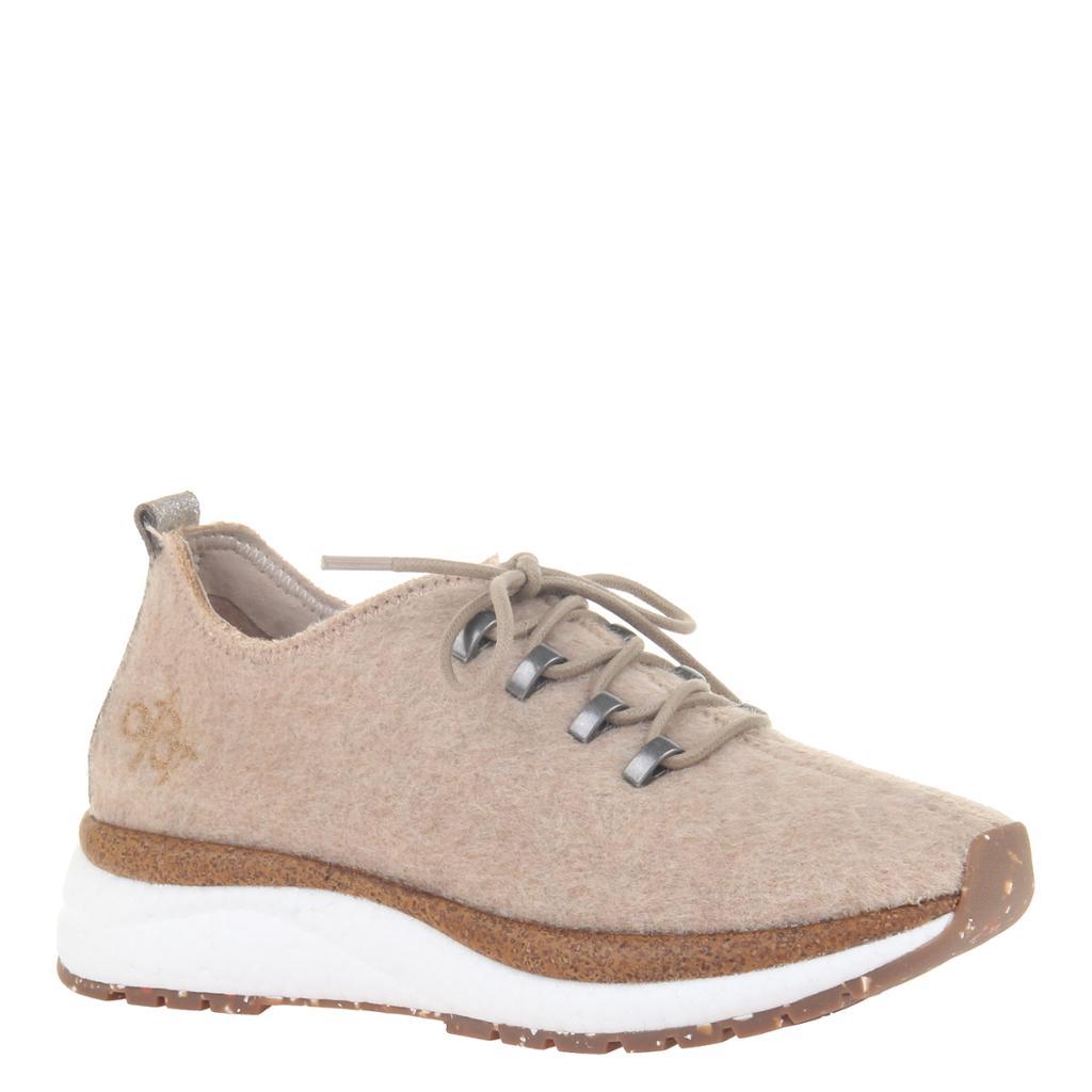 Courier in Natural Sneakers | Women's 