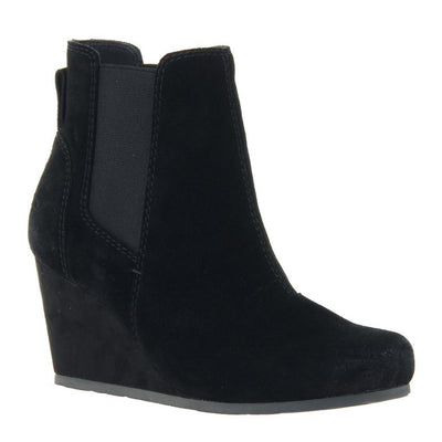 black wedge chelsea boots