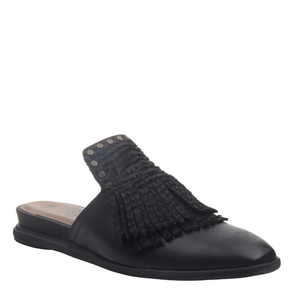 black loafers womens