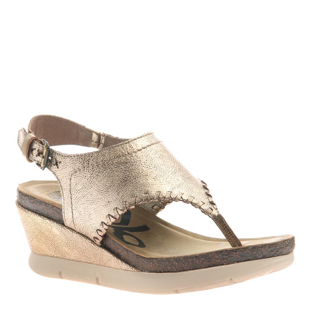 Meditate in Gold Wedge Sandals | Women 