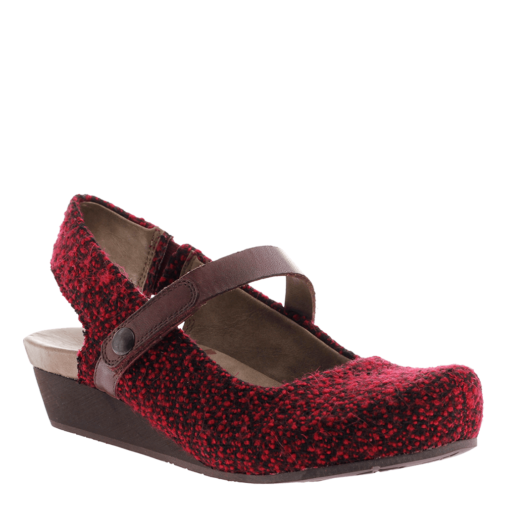 otbt closed toe wedges