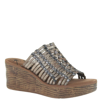 Starlike in Gold Wedge Sandals | Women 