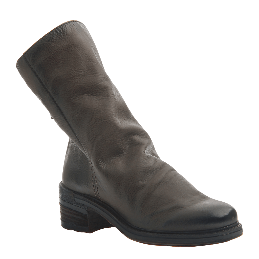 mid shaft leather boots