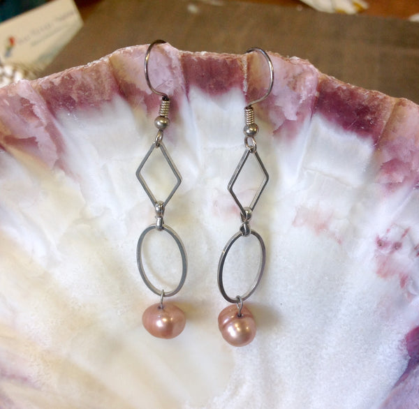 Geometric Pearl Earrings – Sea Things Ventura