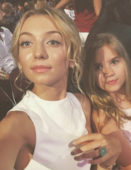 Hana Hayes at the Teen Choice Awards - 2015