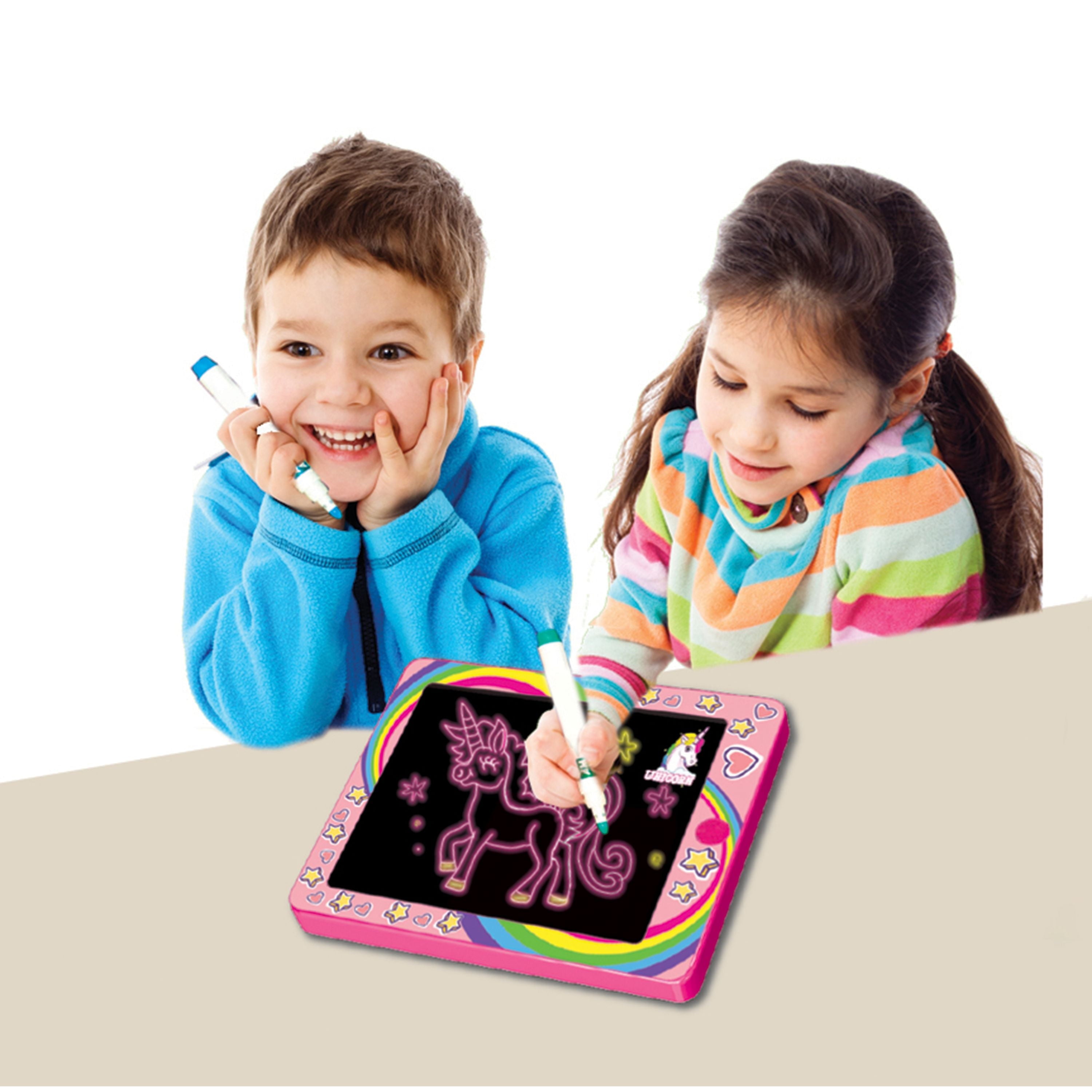 Amav Unicorn Glow Pad - Portable Unicorn Tablet-Sized Drawing Board with 2 Special Markers and Blinking Colored Lights! - 5116_20231205170506_83ae3ed5-fe9e-460d-9777-bc01c652a682