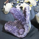 Geoda de amatista en la Exposición de Gemas y Minerales de Tucson 2022