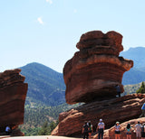 ¡Roca equilibrada en Garden of the Gods en CO!