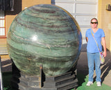 ¡Esfera de cuarzo verde gigante!