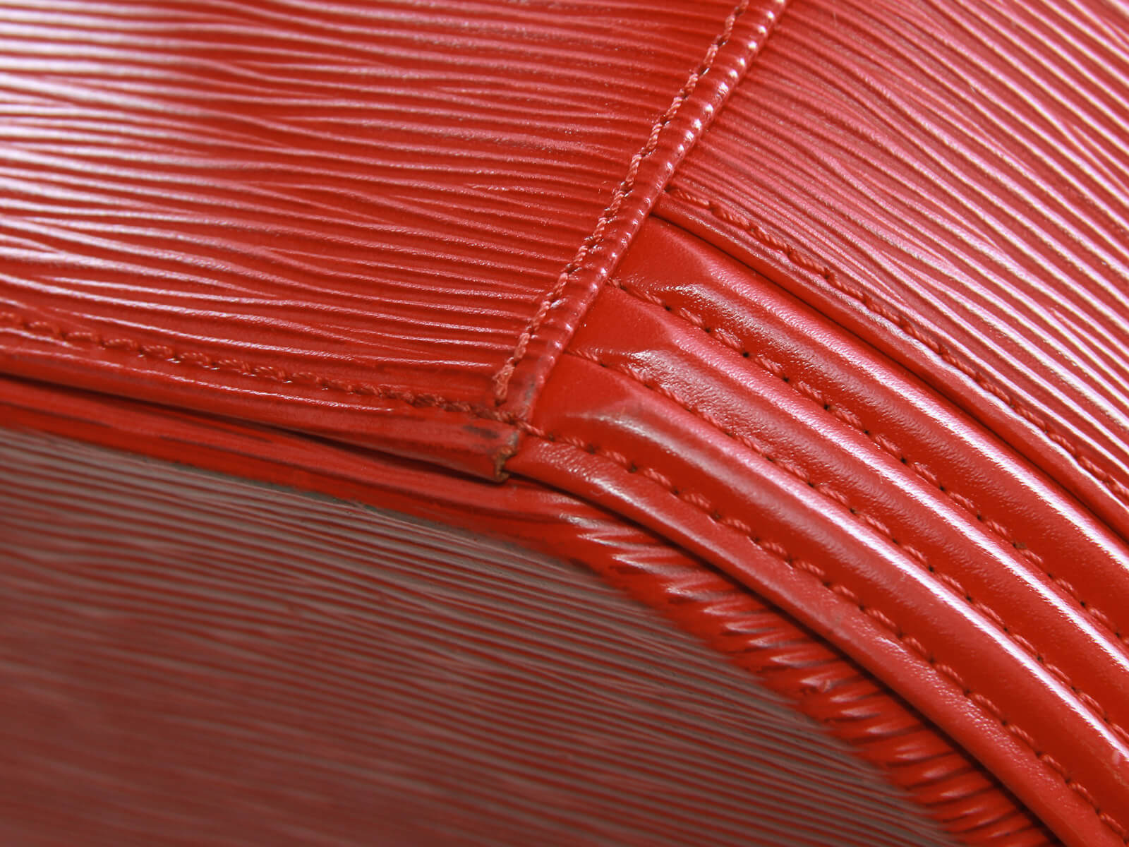 Authentic Louis Vuitton Cannes Red Epi vanity bag | Connect Japan Luxury
