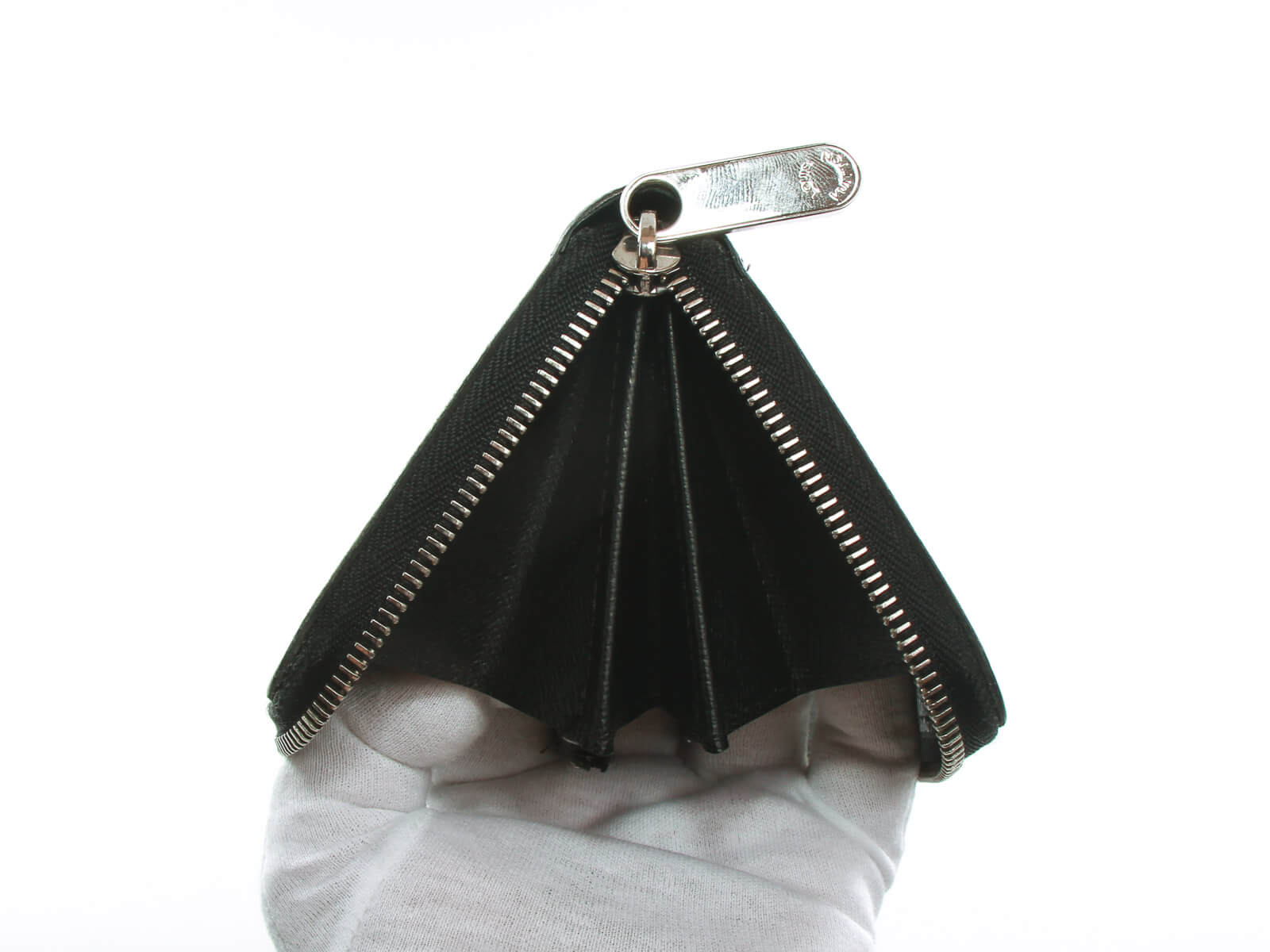 Authentic Louis Vuitton Black Epi Leather zip around wallet | Connect Japan Luxury