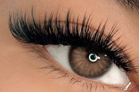 wispy lashes